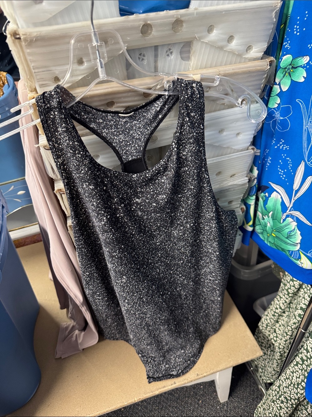 Lululemon tank // 090227